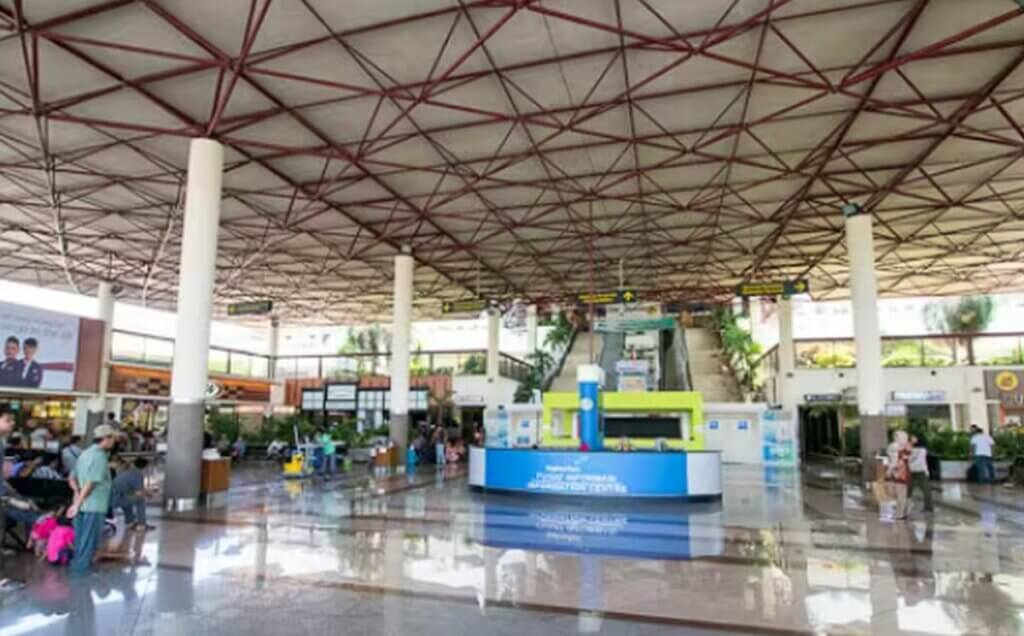 Aéroport international Juanda